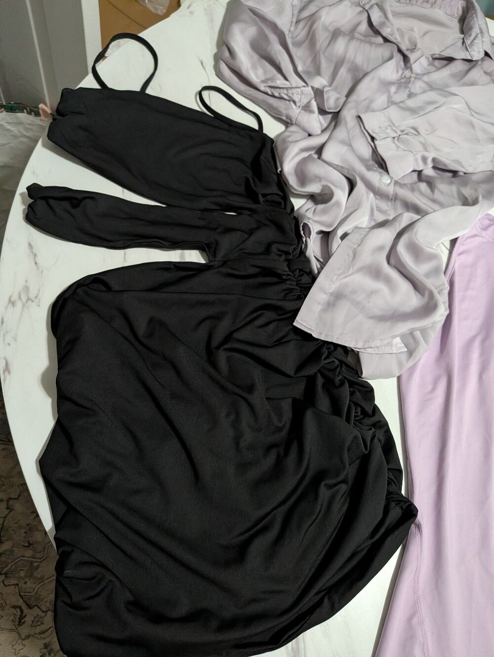 Bundle: Dresses And Rompers - Picture 2 of 4